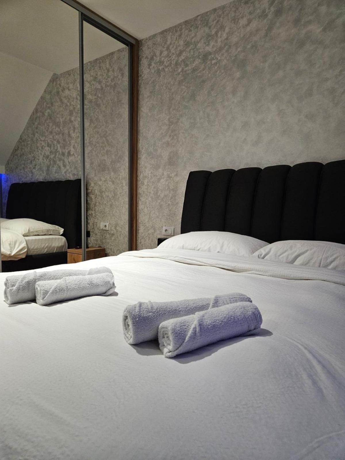 Delux Apartman President Centar Брчко Экстерьер фото